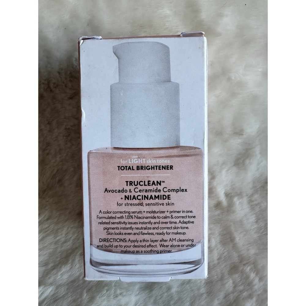 2pk COVERGIRL Clean Fresh Skincare Serum Primer and Moisturizer Light 1.0 fl oz - Picture 3 of 5